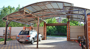 Навес для двух автомобилей 6,5*8*2,2 м из поликарбоната